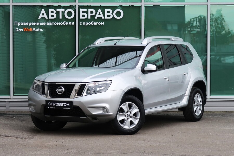 Nissan Terrano 2.0 АТ 2019 серебряный